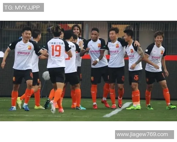 武汉羽毛球队逆袭之旅揭秘：从低谷到巅峰的奋斗与荣耀