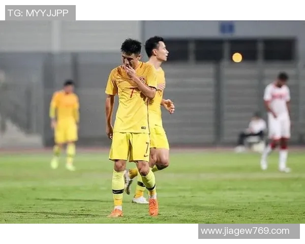 上海足球队强势领跑联赛积分榜82分领先对手展现夺冠实力