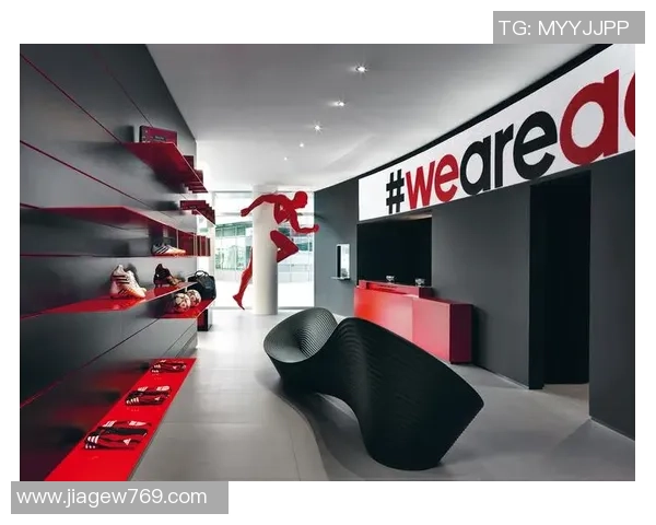 每年足球花费揭秘：从球迷消费到俱乐部运营的全面分析与探讨